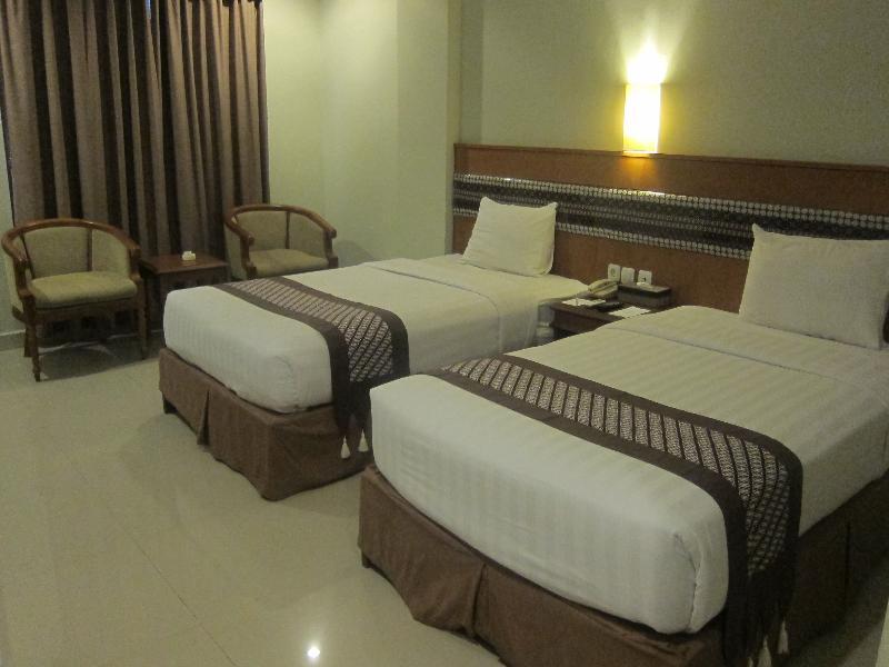 Cakra Kembang Hotel Kejayan Exterior foto